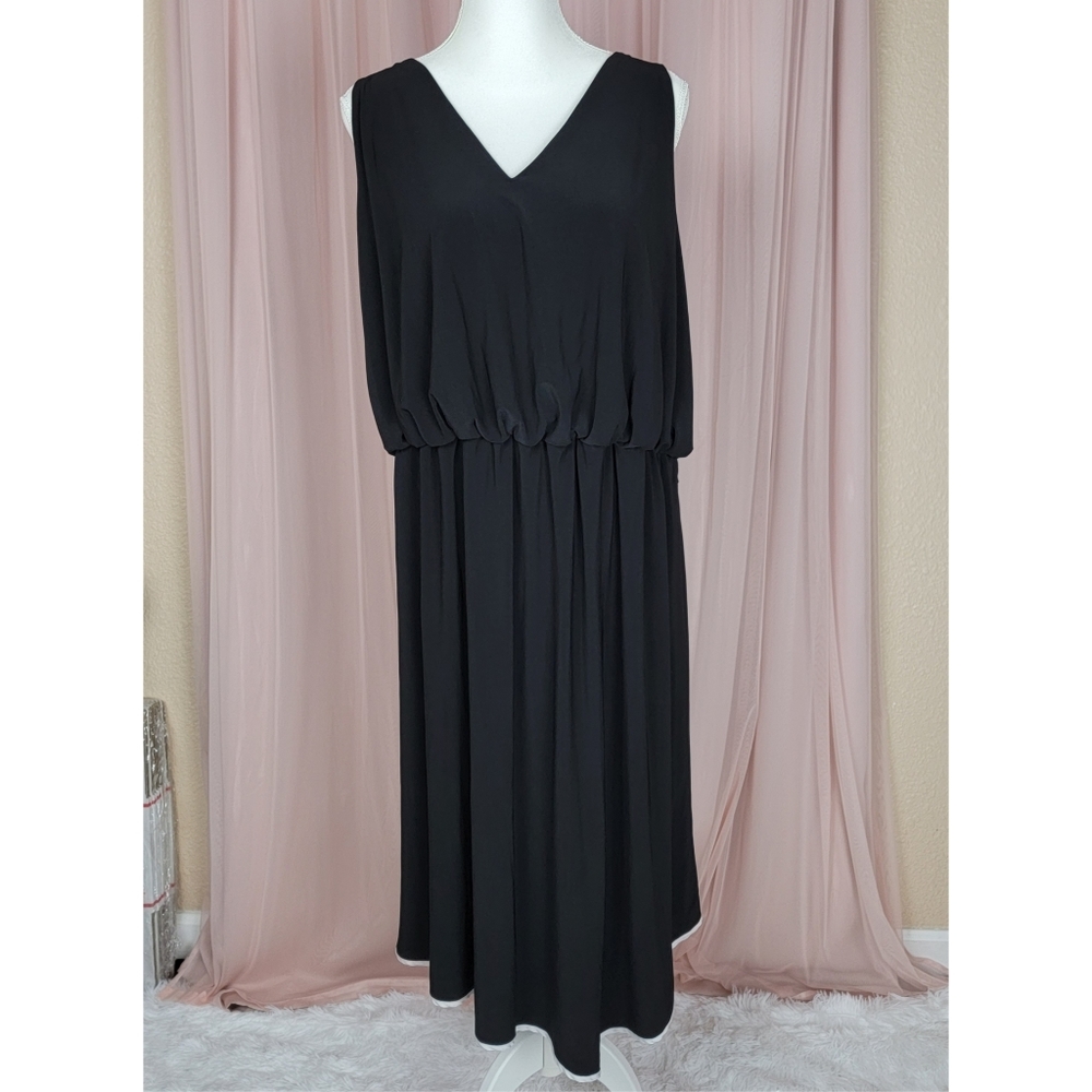 🔥 Adrianna Papell Black & White Jersey Hanky Hem Dress (Women's Plus Size 20W)